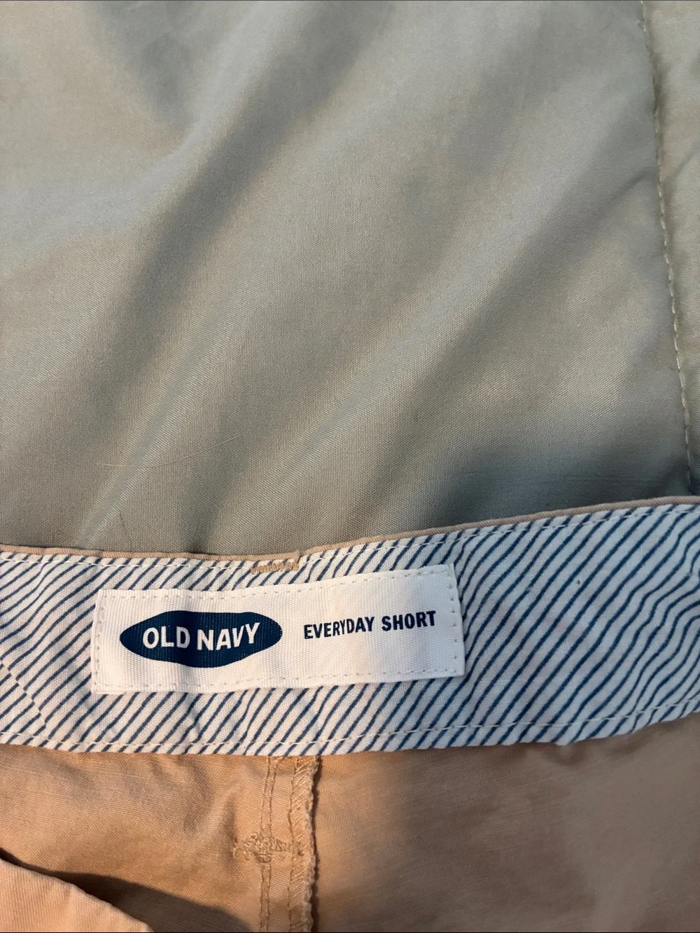 Old Navy Beige/Tan Women's Everyday Shorts